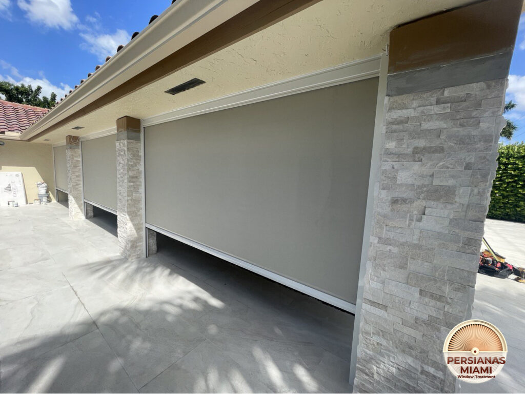 Exterior Zipper Screen